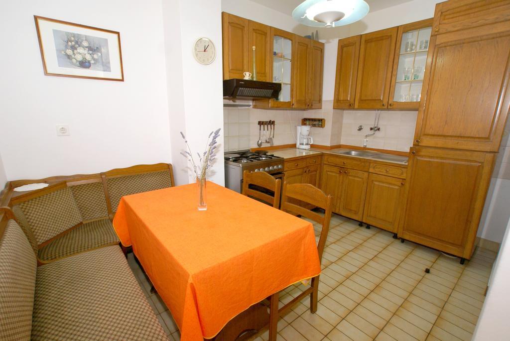 Apartment Ana 1 مالينسكا الغرفة الصورة